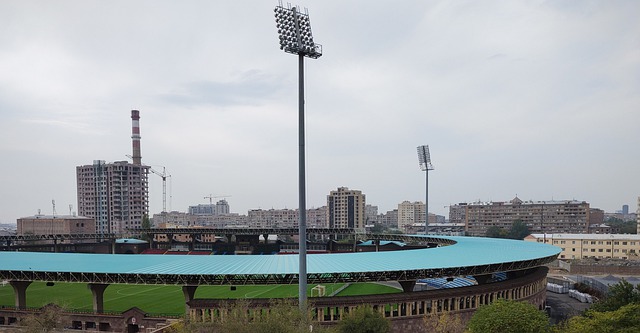 始终处于被 始终处于被