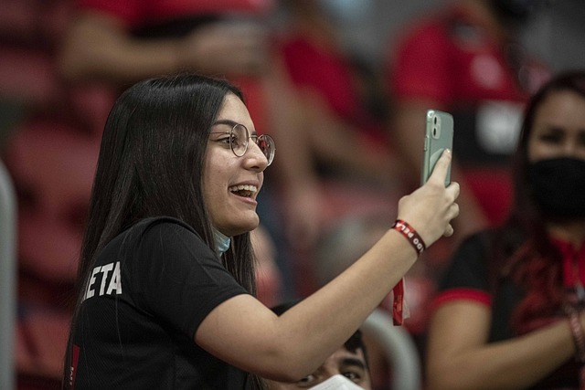 替补席的活 替补席的活